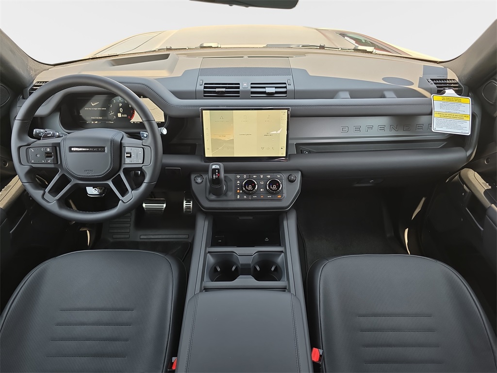 2025 Land Rover Defender 110 V8 photo 9