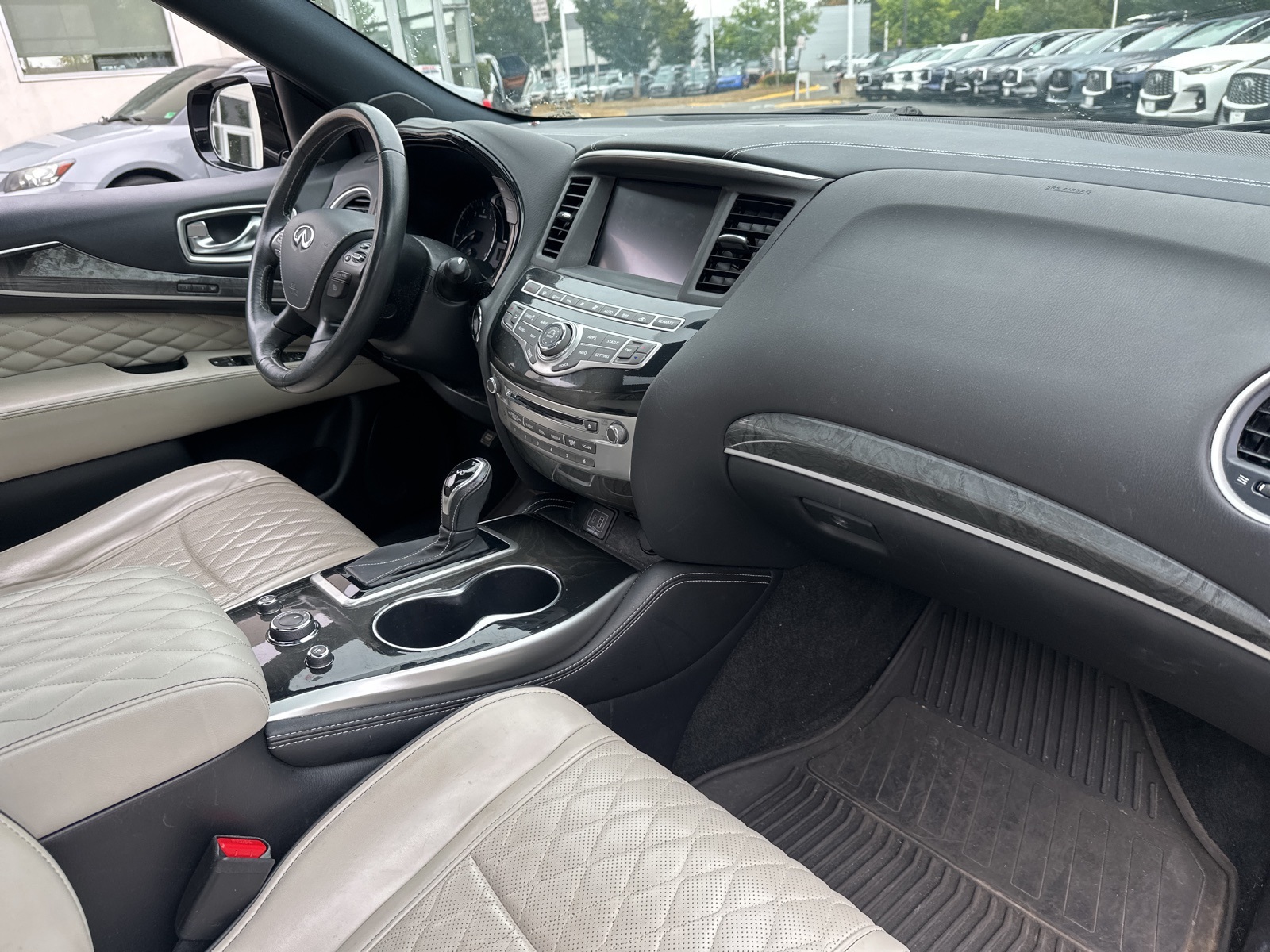 2019 Infiniti QX60 Luxe photo 23