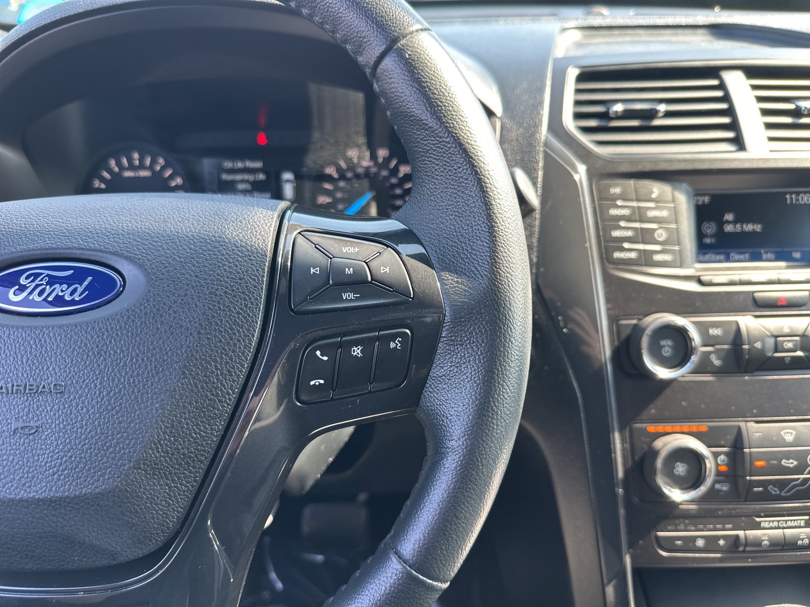2019 Ford Explorer XLT photo 29