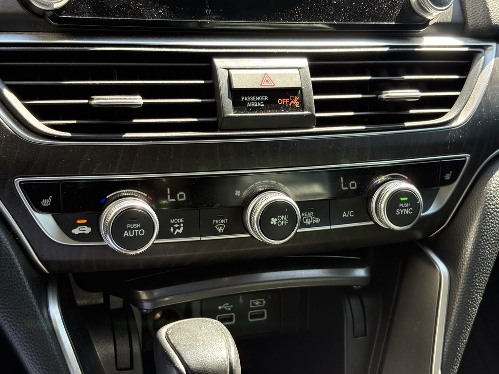 2022 Honda Accord EX-L photo 11