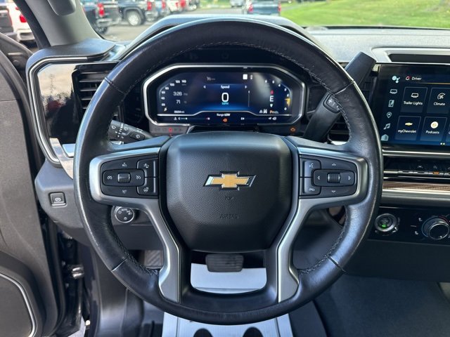 2022 Chevrolet Silverado 1500 LT photo 14