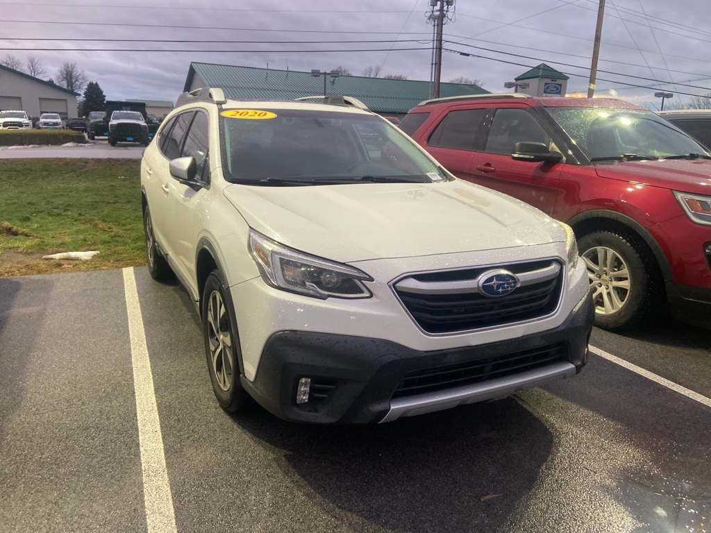 2020 Subaru Outback Touring's photo