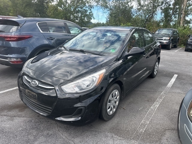 2016 Hyundai Accent SE photo 2