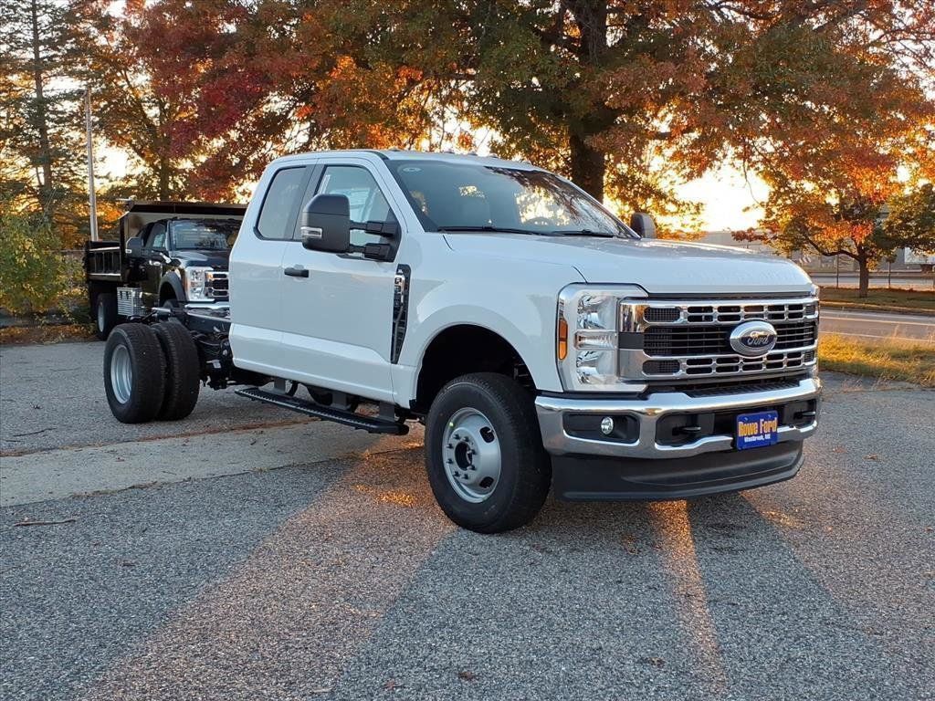 2026 Ford F-350 XL photo 21