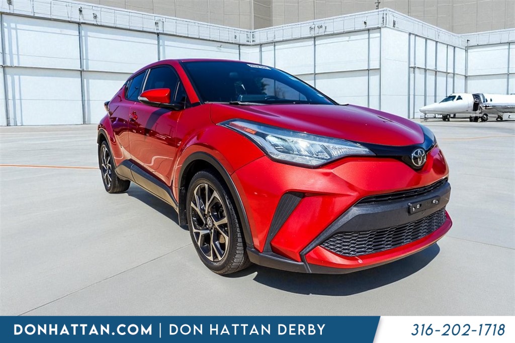 2021 Toyota C-HR XLE photo 31