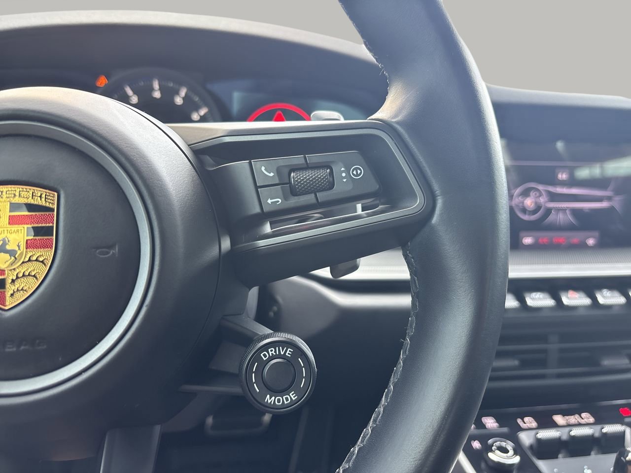 2022 Porsche 911 4 photo 26