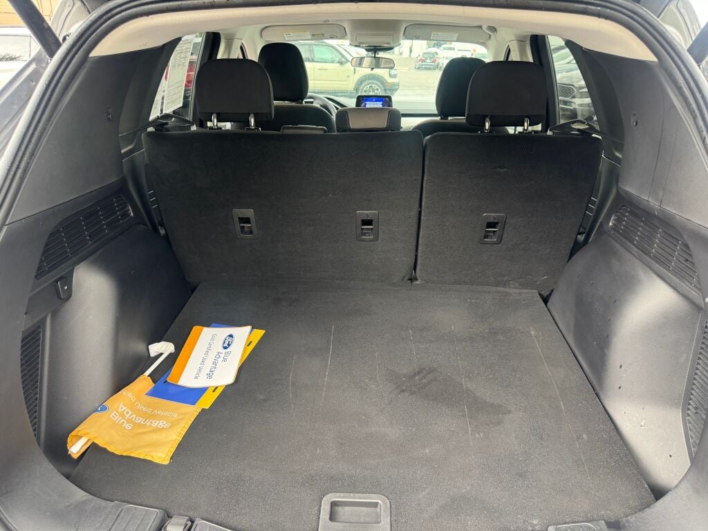2022 Ford Escape SE photo 18