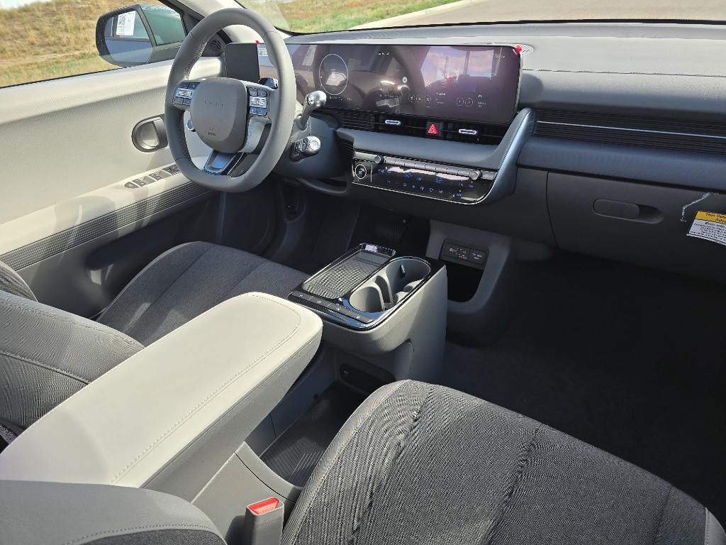 2025 Hyundai Ioniq 5 SE photo 23