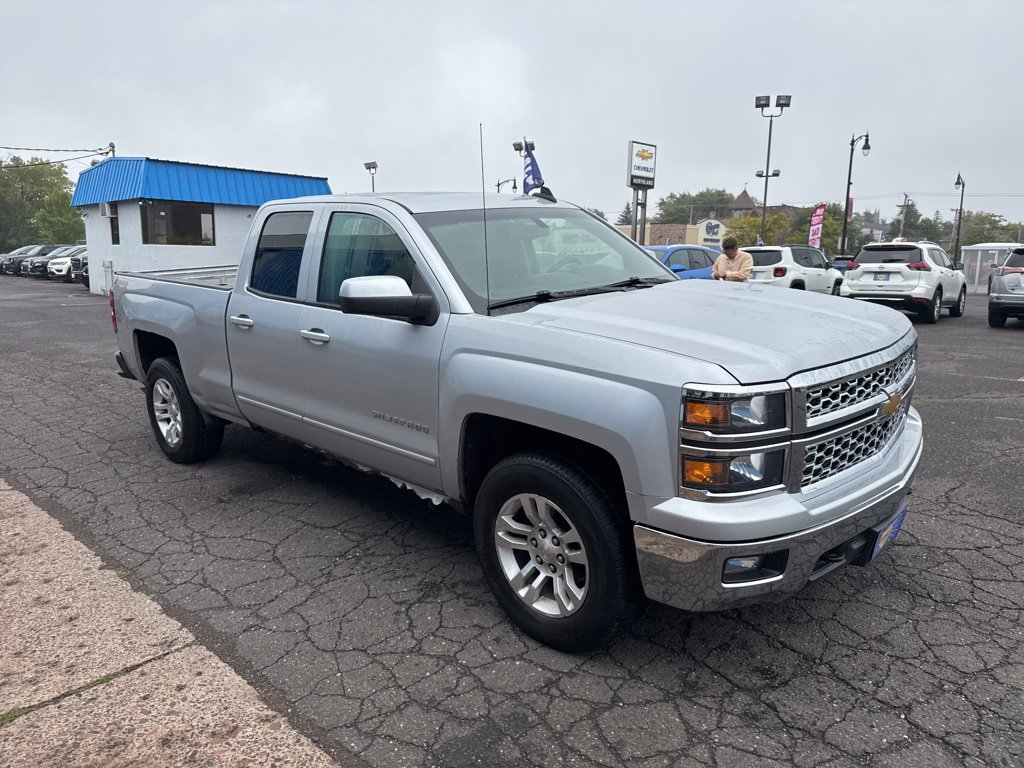 2015 Chevrolet Silverado 1500 LT photo 5