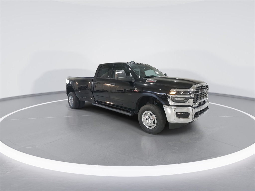 2026 Ram 3500 Tradesman photo 2