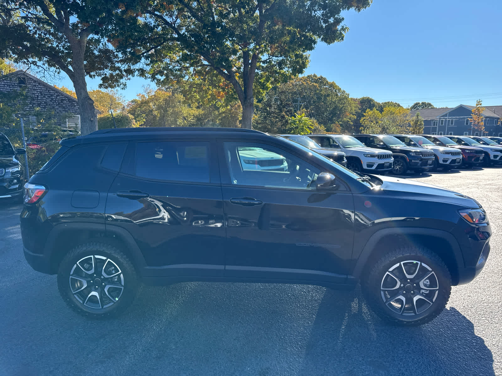 2026 Jeep Compass Trailhawk photo 2