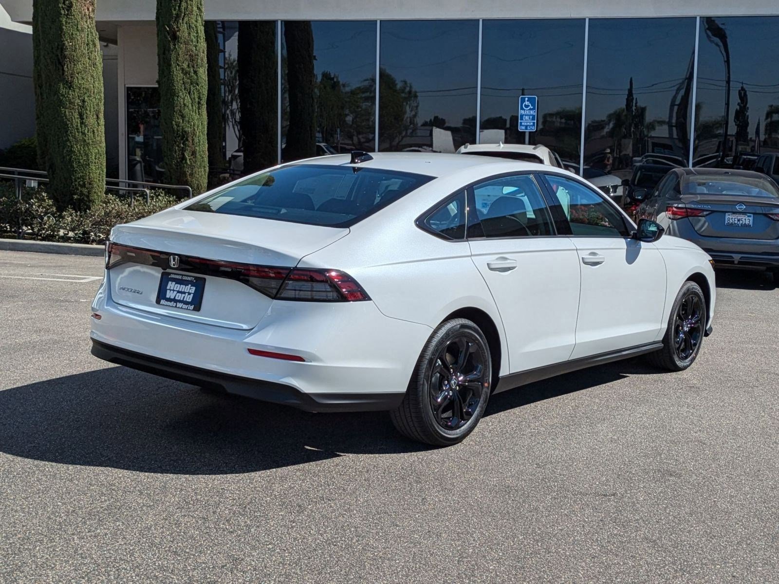 2025 Honda Accord 1.5T SE photo 4