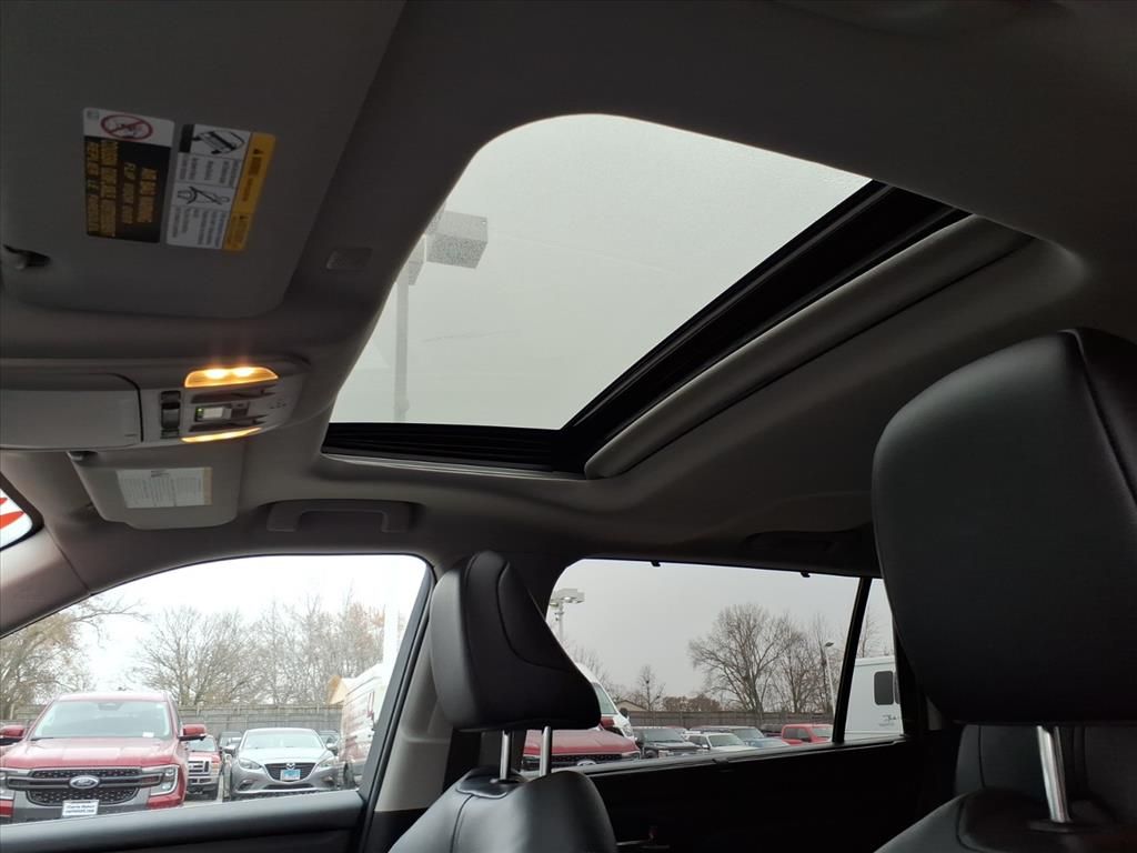 2022 TOYOTA HIGHLANDER - Image 11