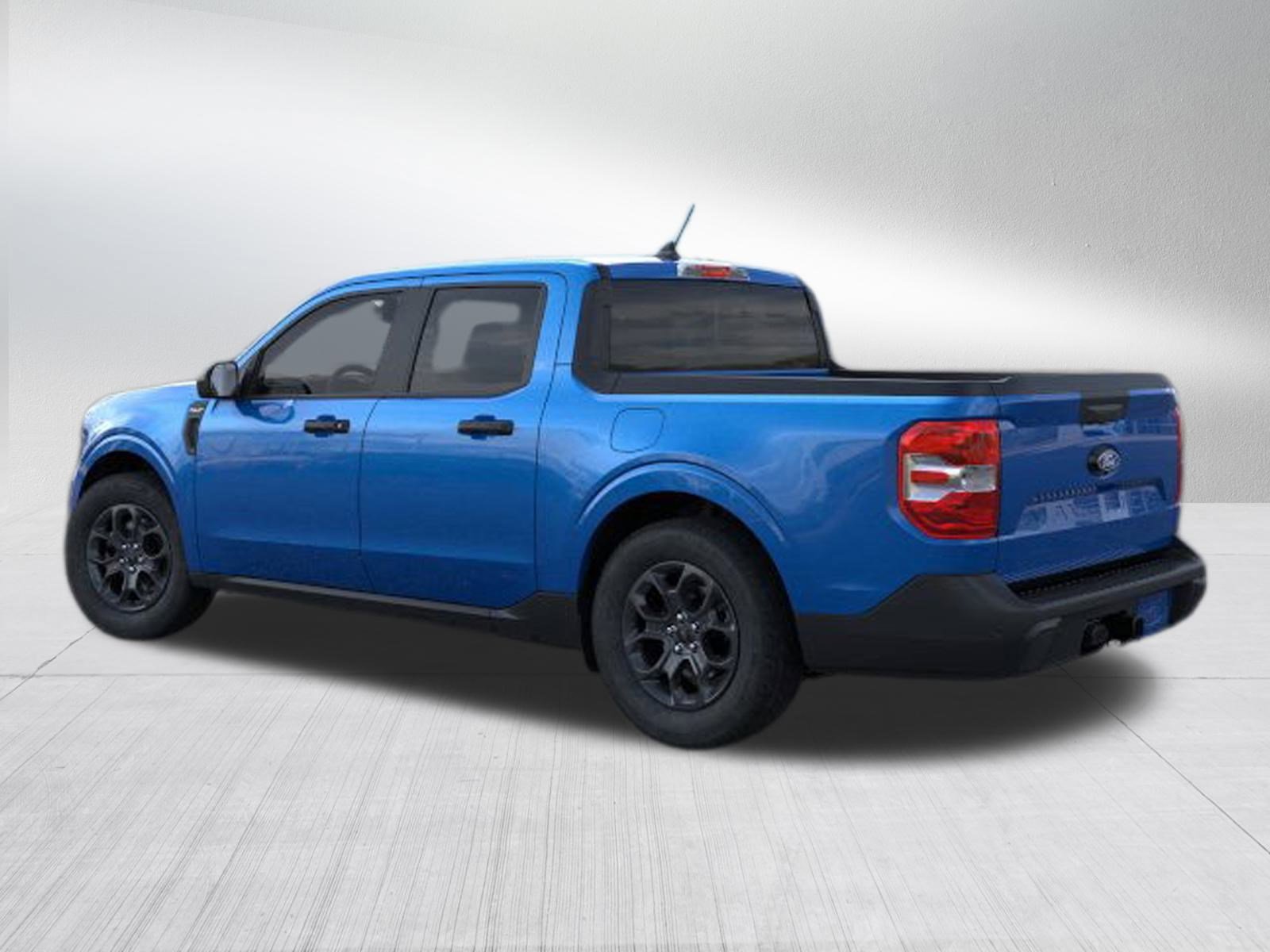 2025 Ford Maverick XLT photo 3