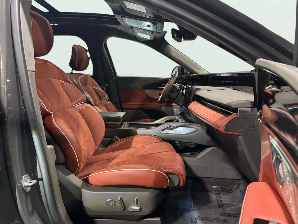 2024 Lincoln Nautilus Black Label photo 21