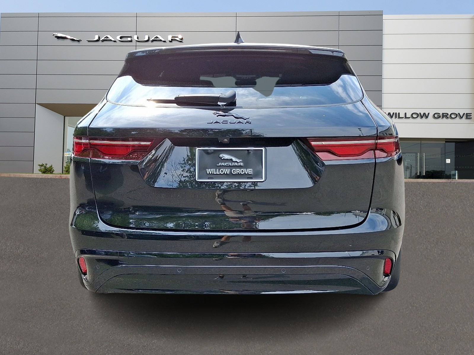 2025 Jaguar F-PACE R-Dynamic S P250 photo 4