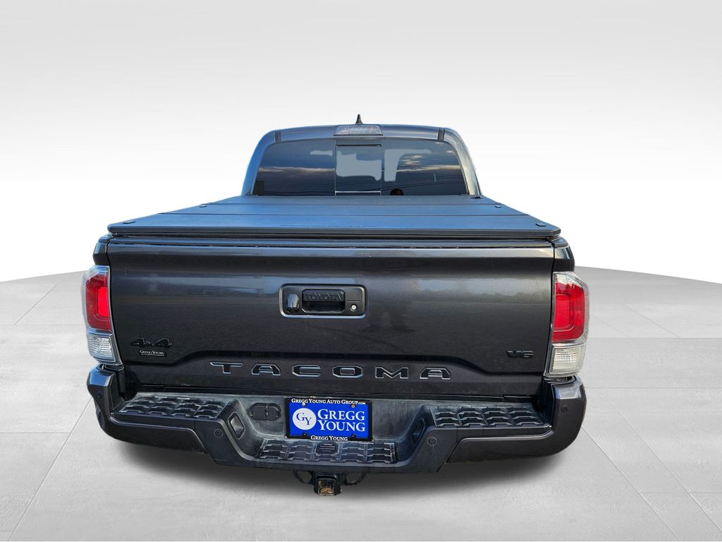 2020 Toyota Tacoma TRD Sport photo 5