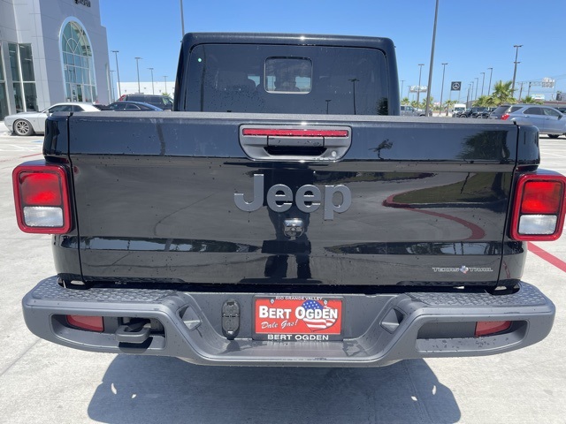 2025 Jeep Gladiator Sport photo 6