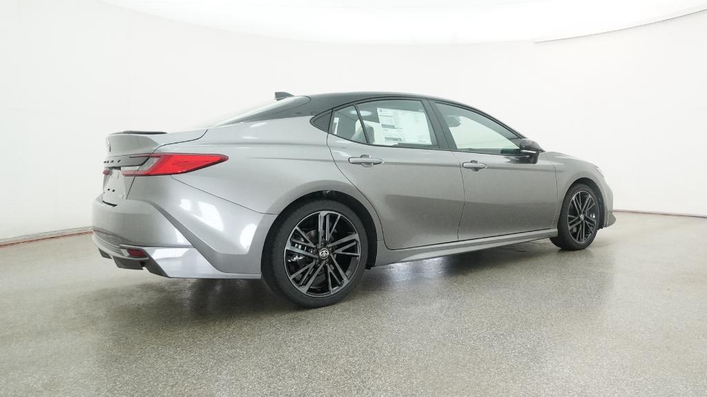 2025 Toyota Camry XSE photo 4