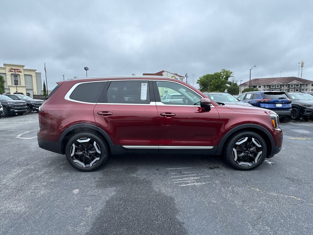 2023 Kia Telluride EX photo 2