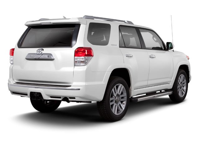 2013 Toyota 4Runner SR5 photo 2