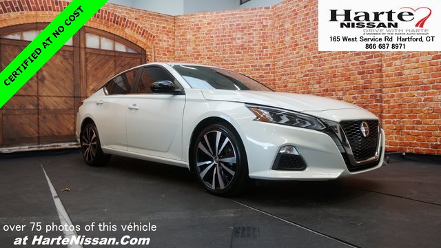 2022 Nissan Altima SR