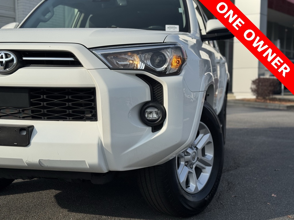 2023 Toyota 4Runner SR5 Premium photo 2