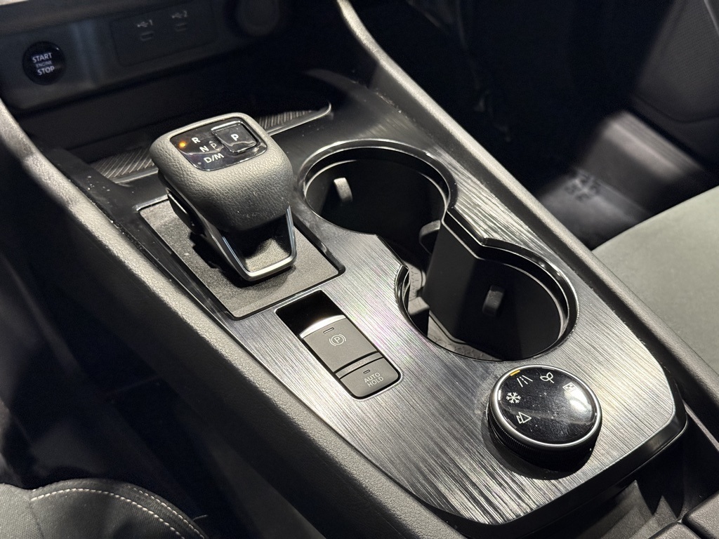2025 Nissan Rogue S AWD photo 14