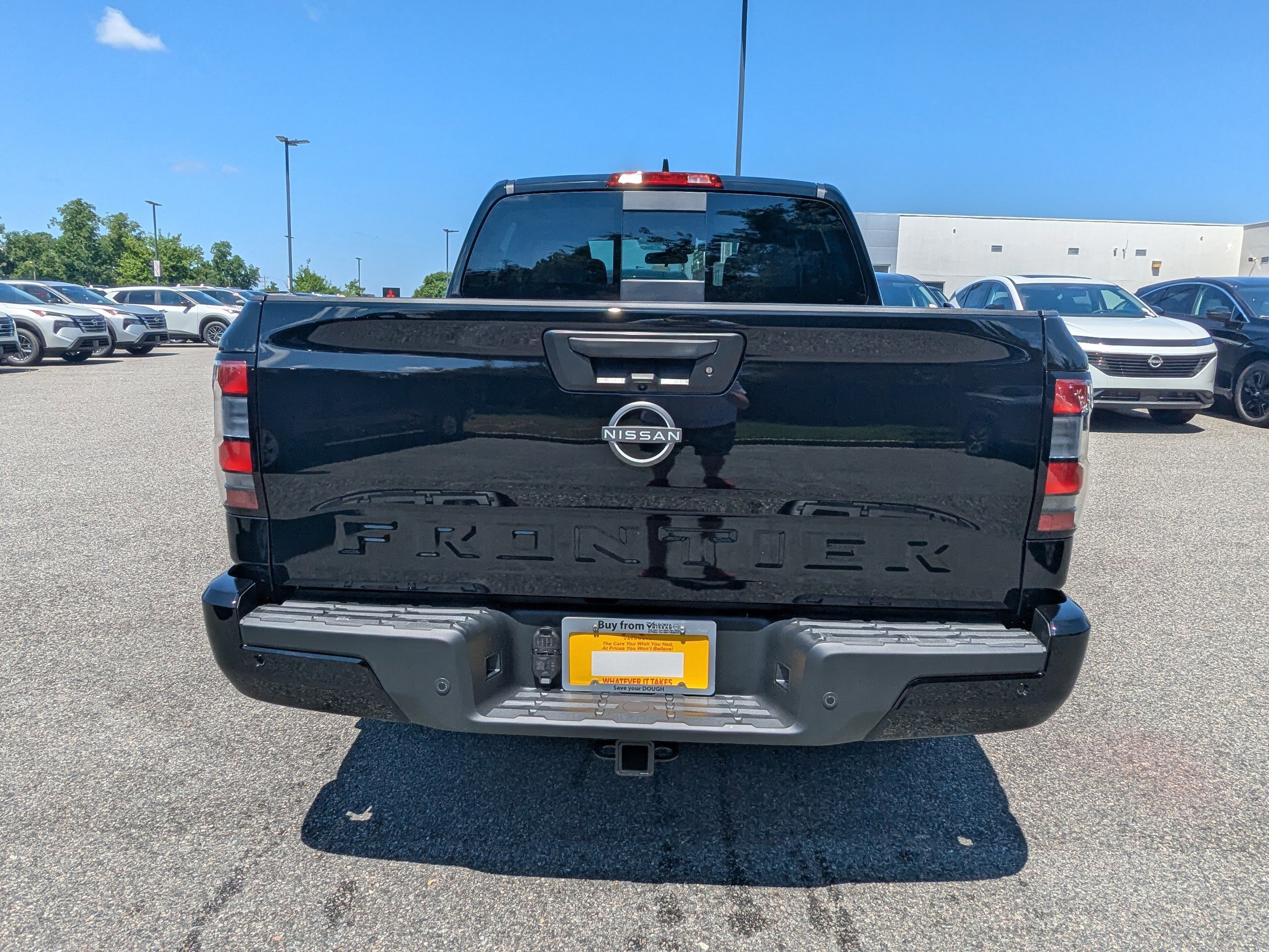 2025 Nissan Frontier Crew Cab SV photo 5