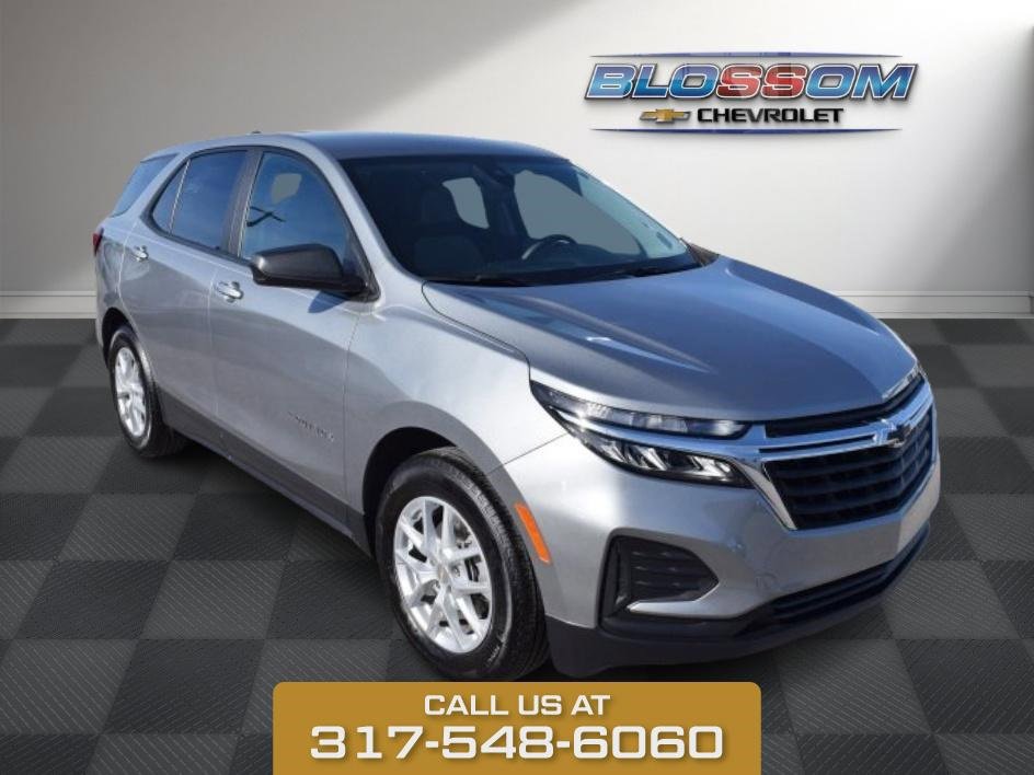 2023 Chevrolet Equinox LS's photo