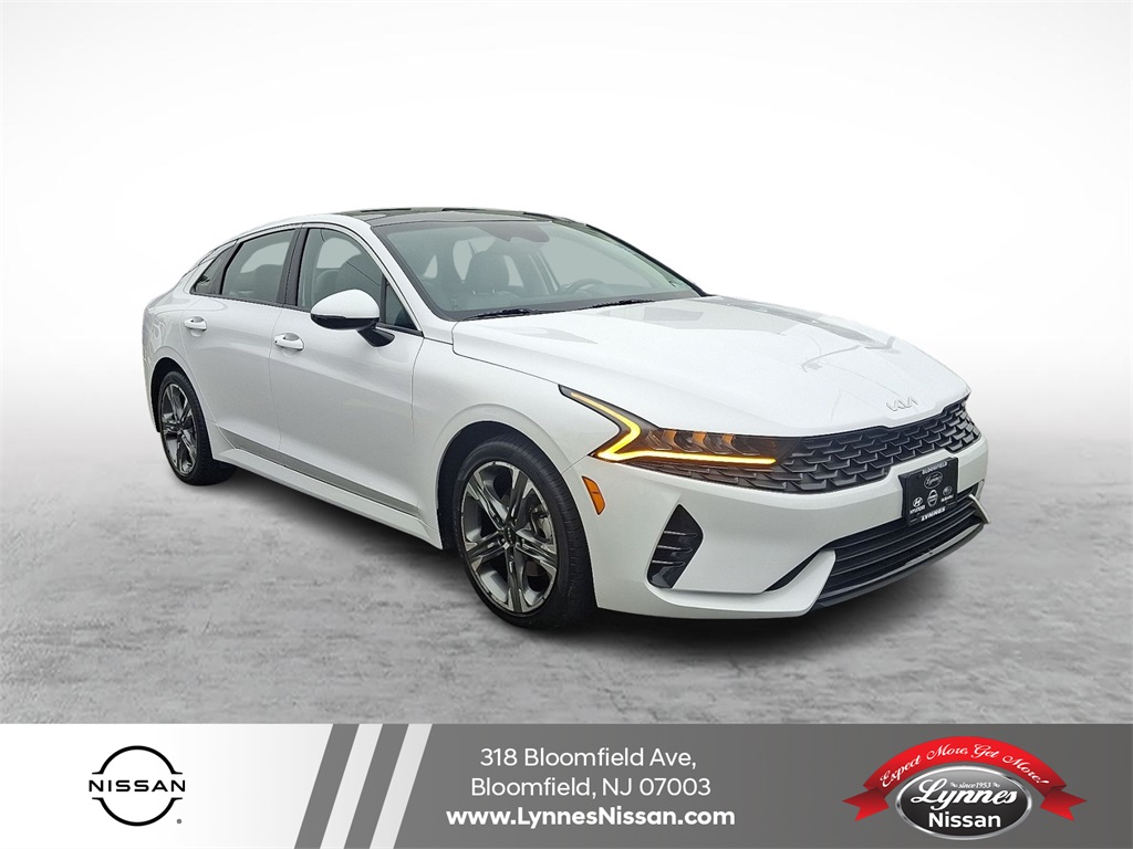 2023 Kia K5 EX's photo