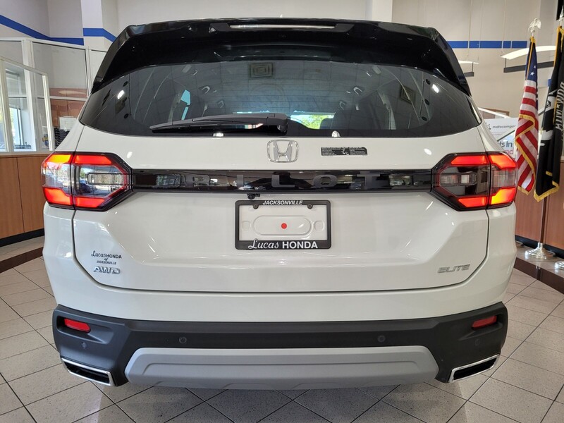 2025 Honda Pilot Elite photo 5