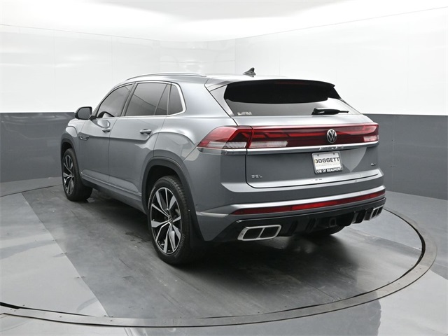2024 Volkswagen Atlas Cross Sport SEL Premium R-Line photo 8