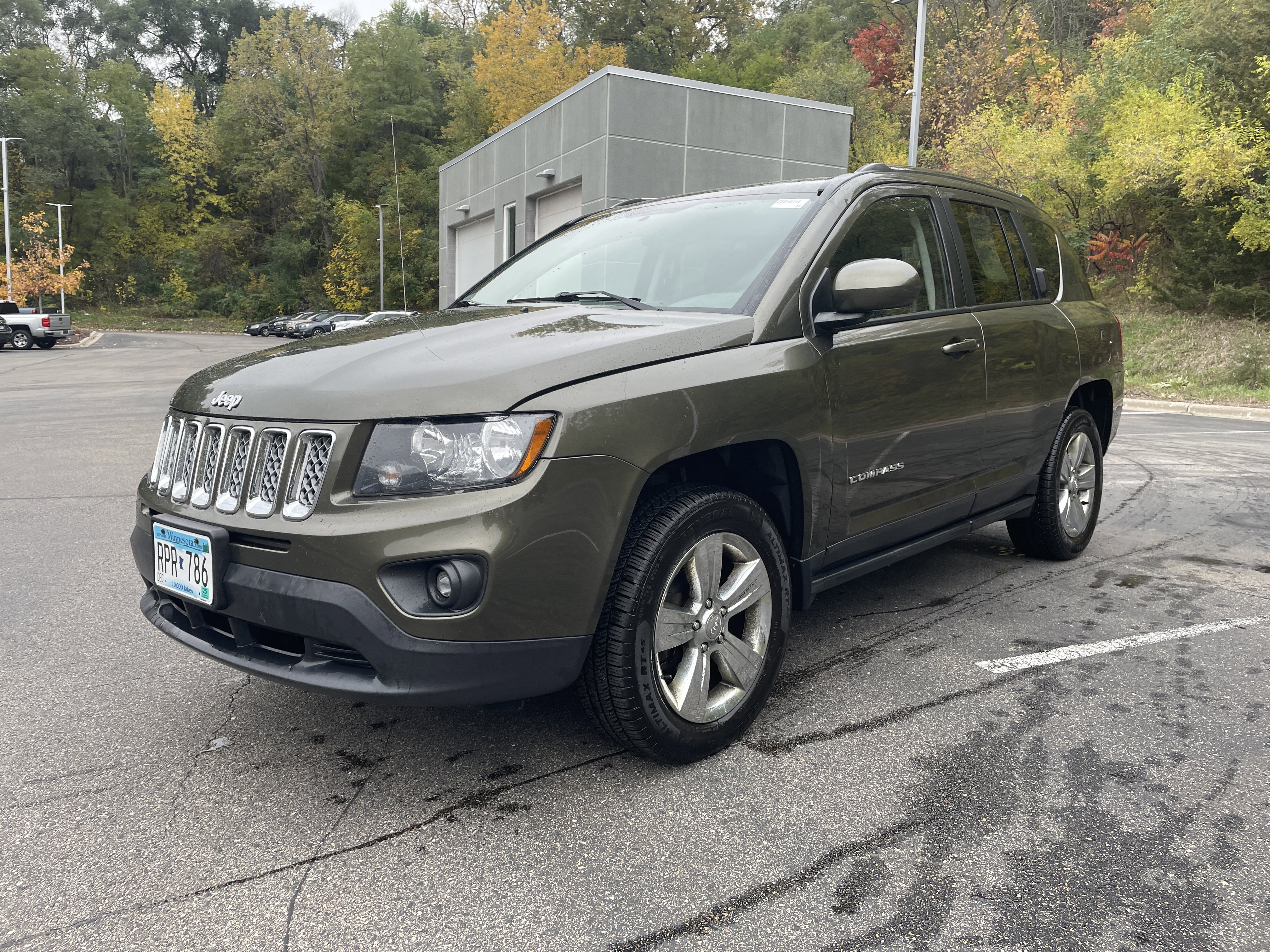 Used 2015 Jeep Compass Latitude with VIN 1C4NJDEB6FD177464 for sale in South Saint Paul, Minnesota