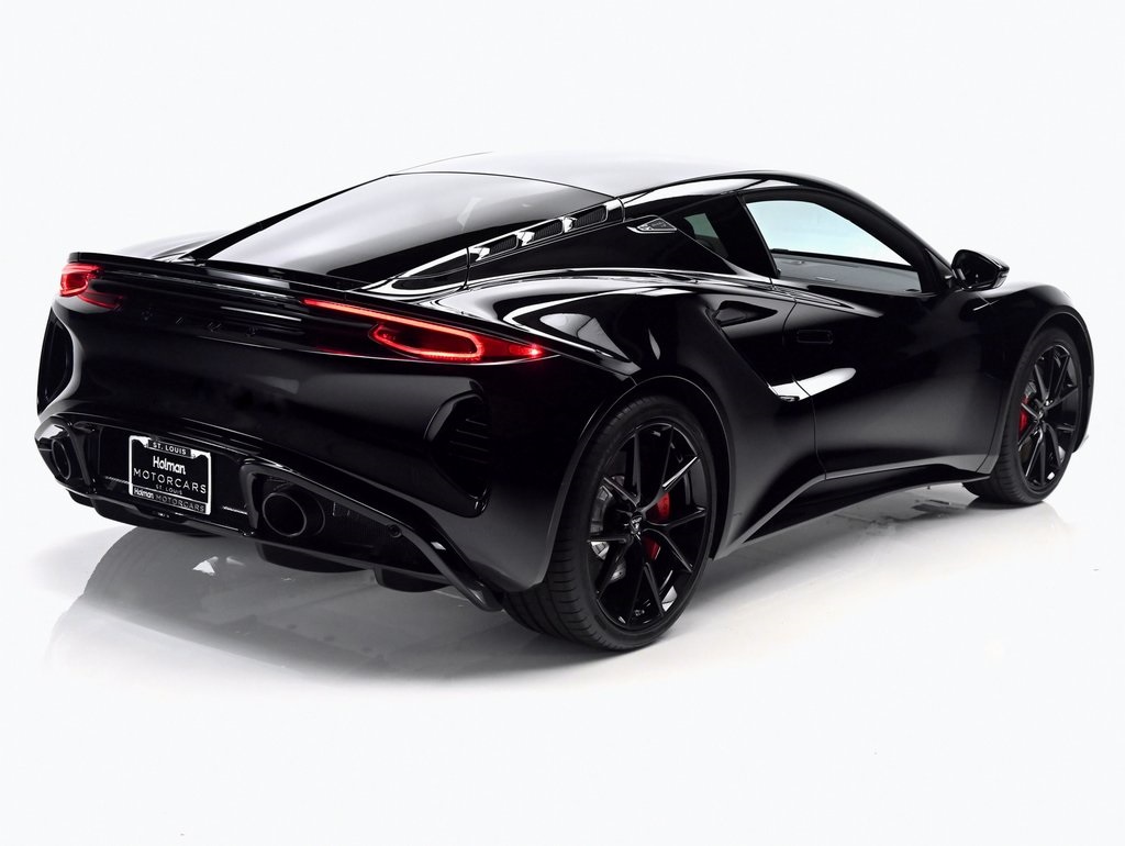 2025 Lotus Emira Base photo 4