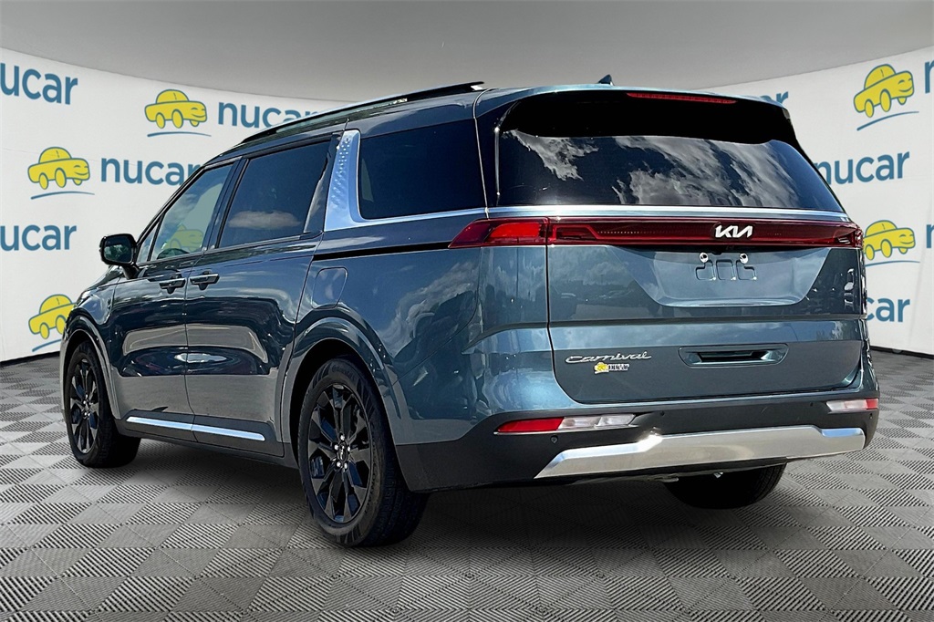 2022 Kia Carnival SX Prestige photo 3