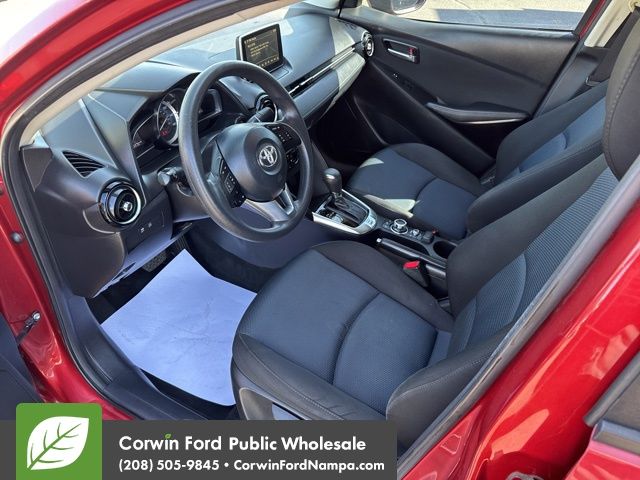 2017 Toyota Yaris iA Base photo 10