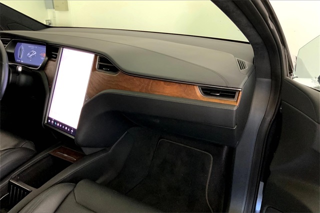 2020 Tesla Model X Long Range photo 11