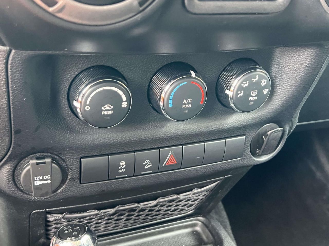 2015 Jeep Wrangler Sport photo 17