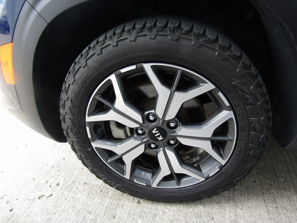 2021 Kia Seltos EX photo 23