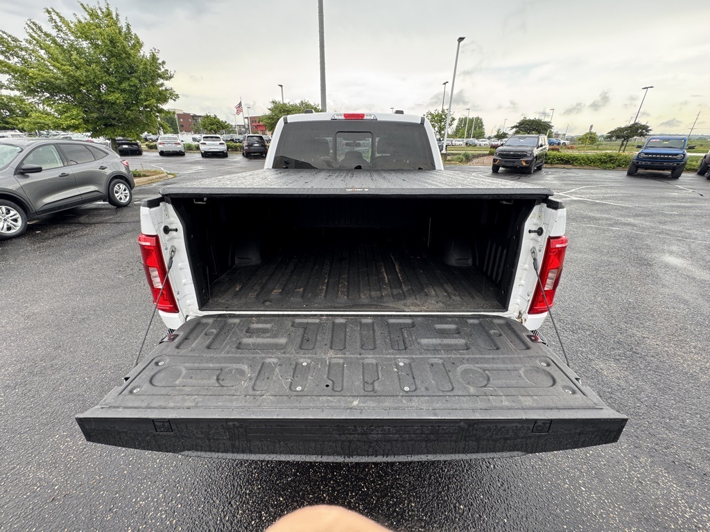 2023 Ford F-150 XLT photo 13