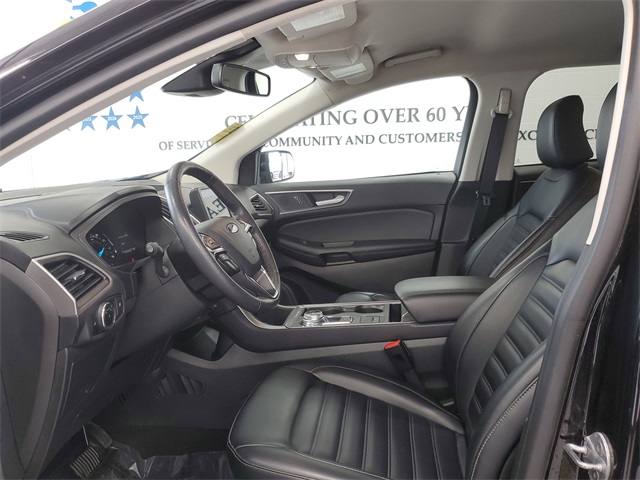 2024 Ford Edge SEL photo 9