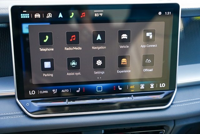 2025 Volkswagen Tiguan SE photo 17