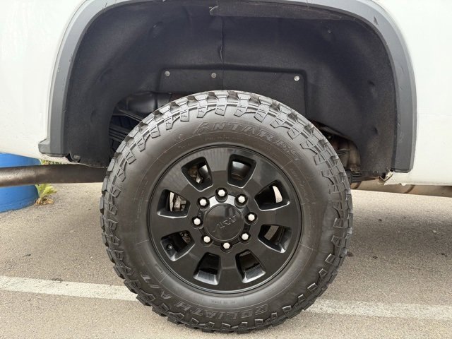 2021 Chevrolet Silverado 3500HD LT photo 10