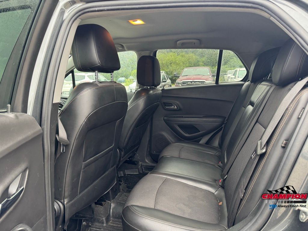 2019 Chevrolet Trax LT photo 19