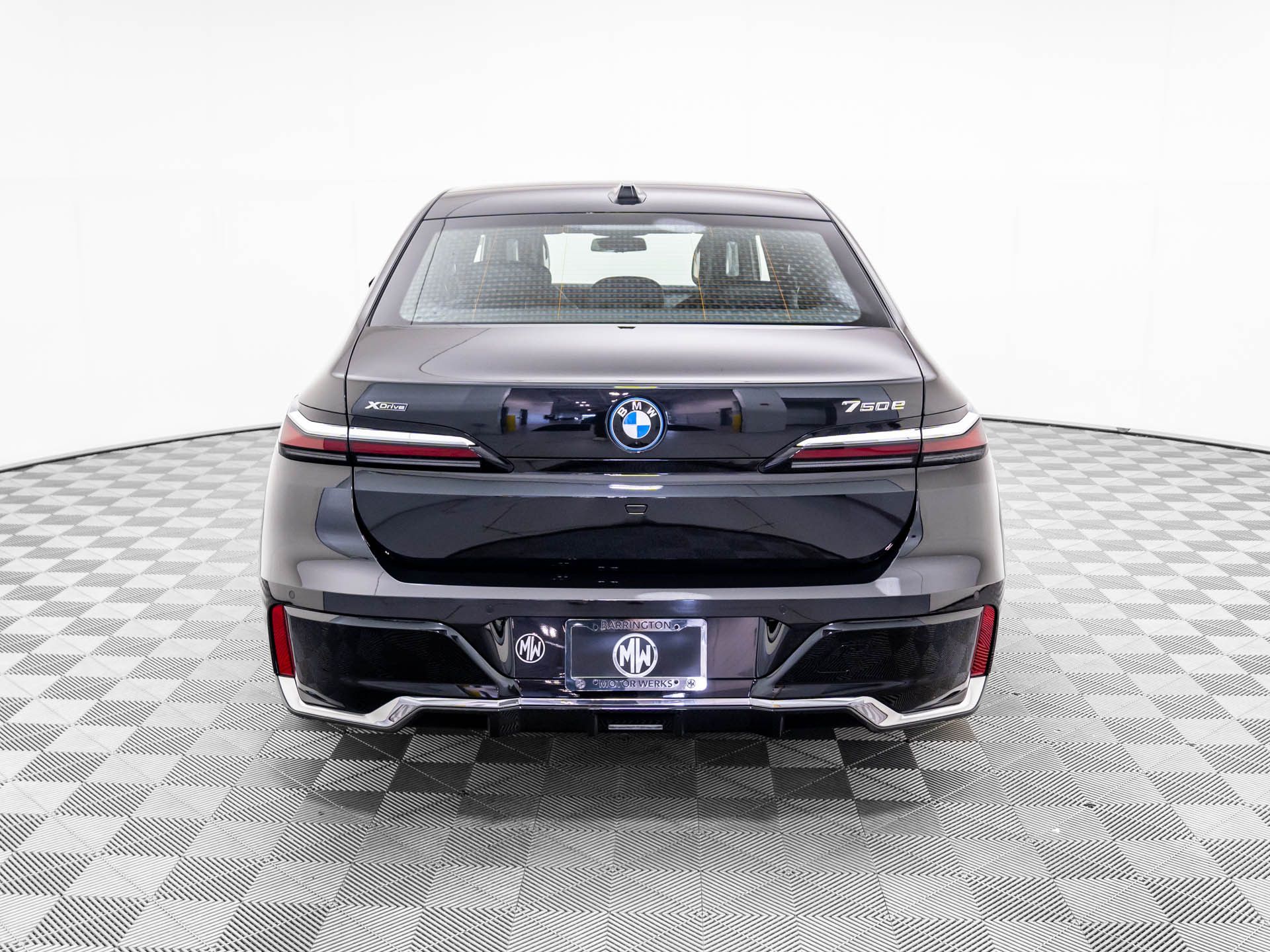 New 2025 Black Sapphire Metallic BMW 750e xDrive image 5
