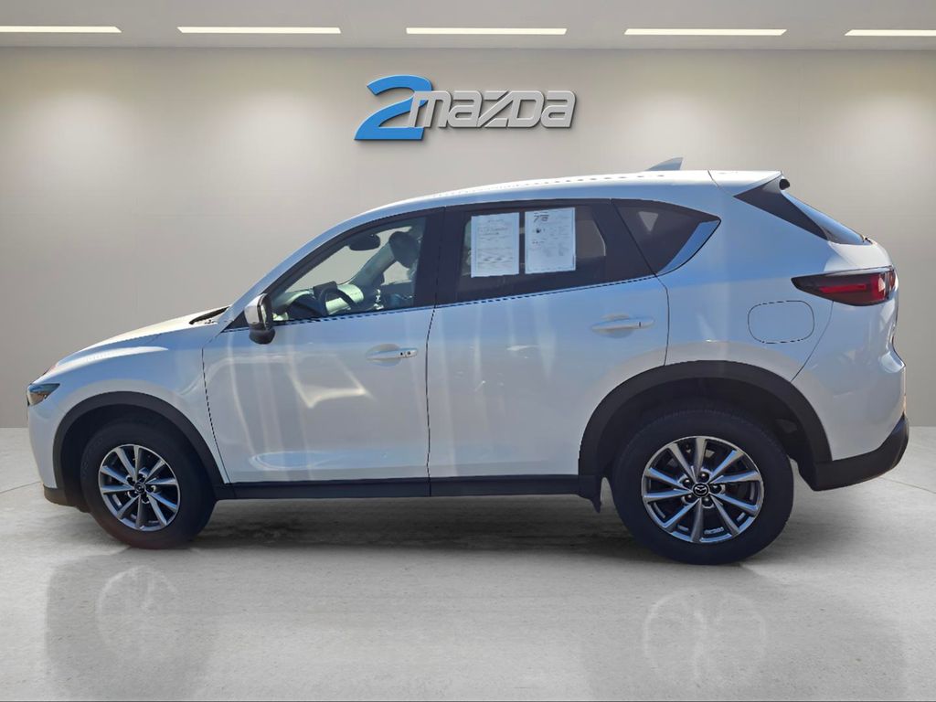 2022 Mazda CX-5 2.5 S Preferred photo 2