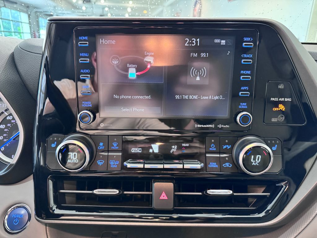 2022 Toyota Highlander Hybrid XLE photo 18