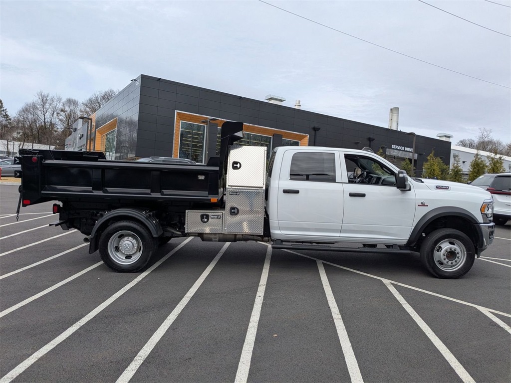 2024 Ram 5500 Tradesman photo 2