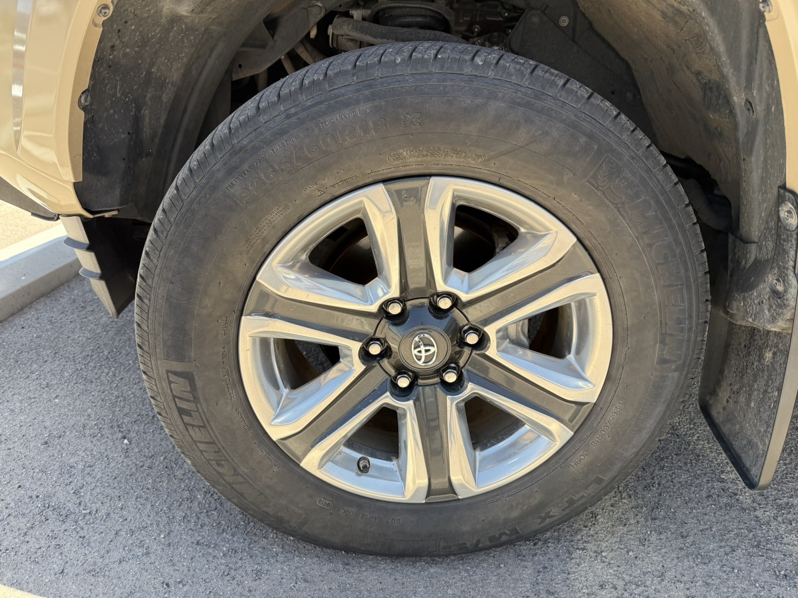 Used 2018 BROWN Toyota Limited image 18